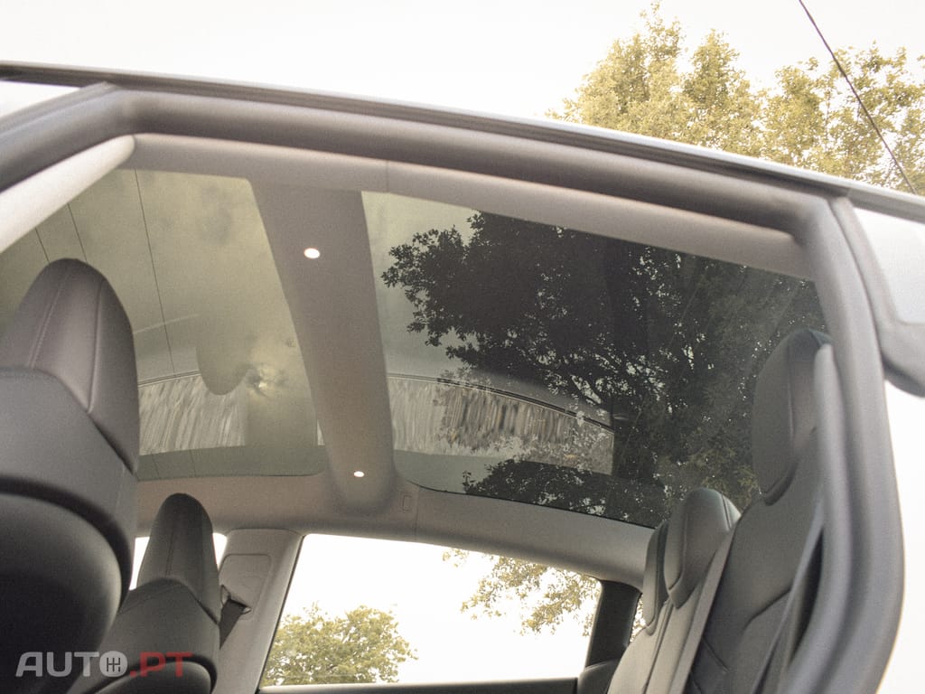 Tesla Model 3 Standard Range RWD