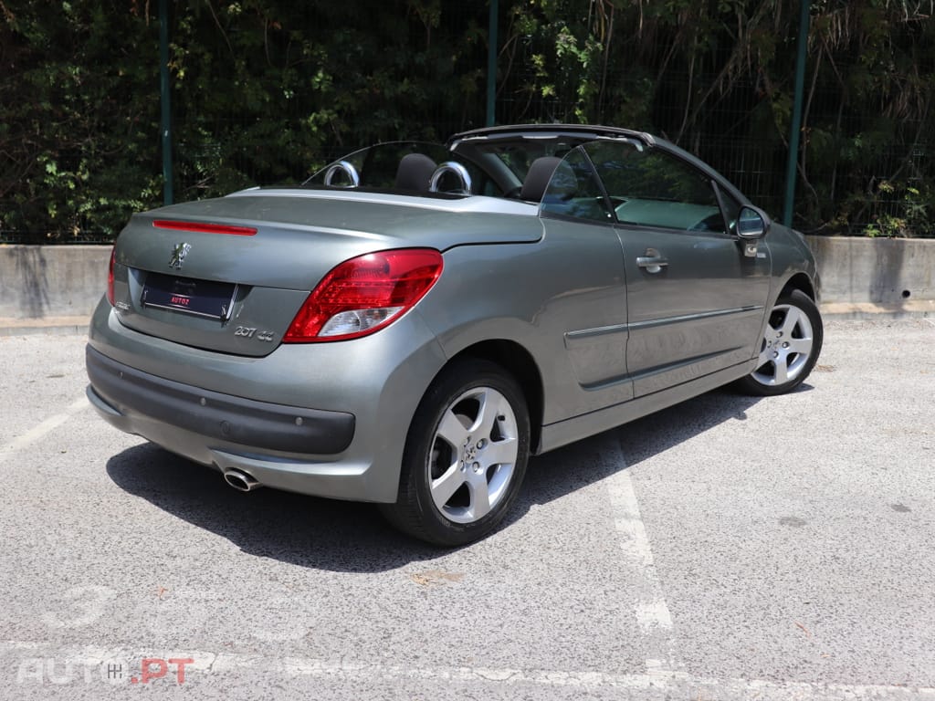 Peugeot 207 CC Millesim 200