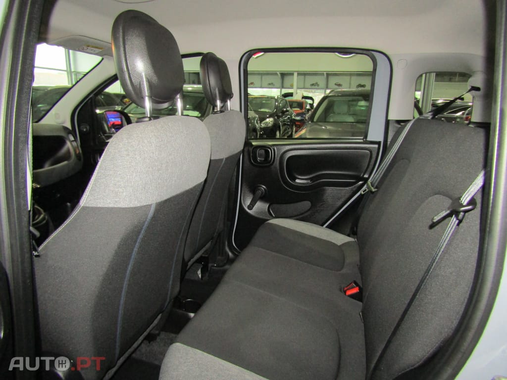 Fiat Panda 1.0 Hybrid Cross