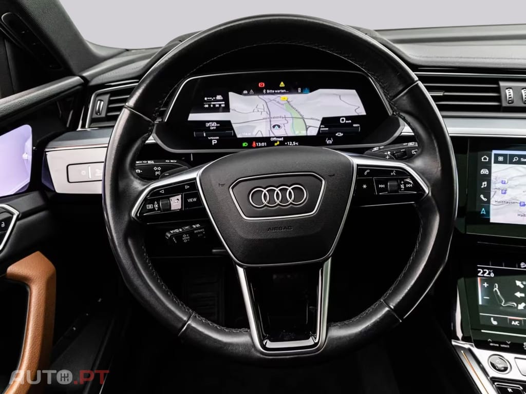 Audi E-Tron 55 S LINE BLACK I.V.A DEDUTIVEL 