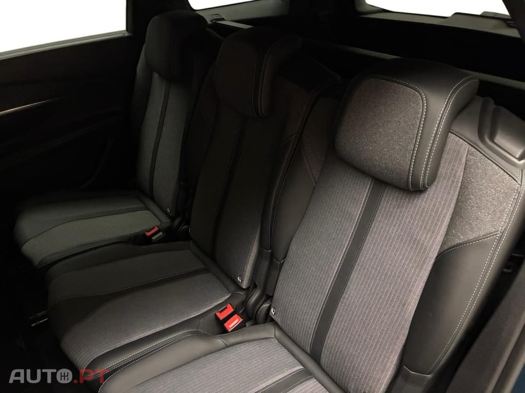 Peugeot 5008 Hybrid Allure Pack e-DCS6