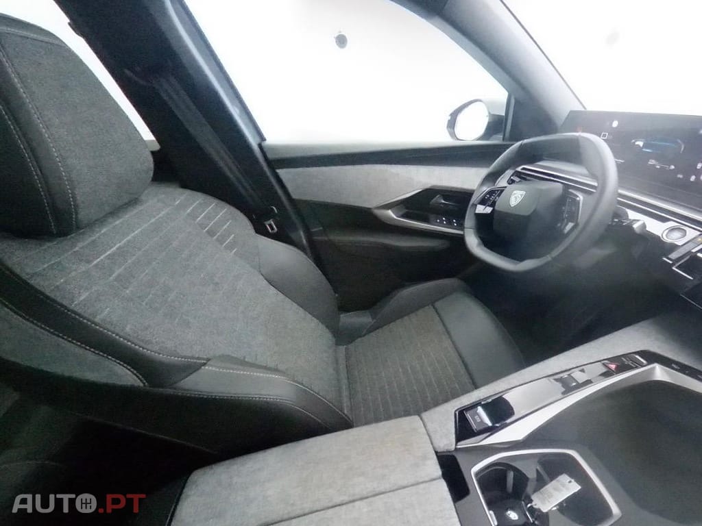 Peugeot 5008 1.2 Hybrid Allure Pack e-DCS6