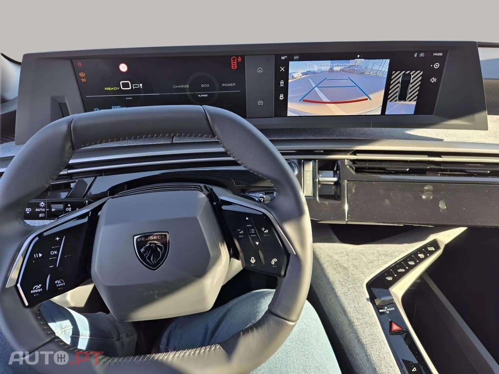 Peugeot E-3008 Allure