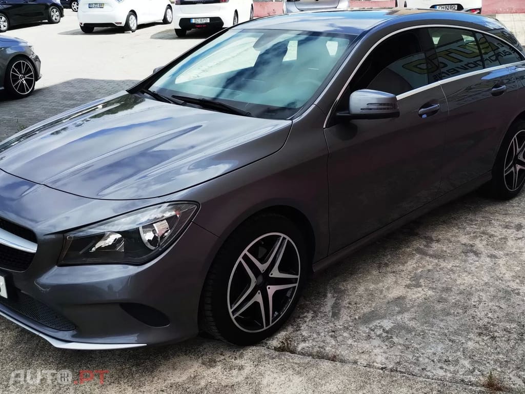 Mercedes-Benz CLA 180 d Shooting Brake