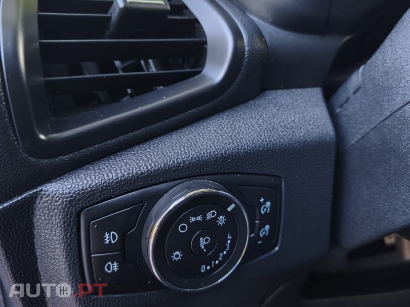 Ford EcoSport 1.0 EcoBoost ST-Line Black Edition — fotografia 26