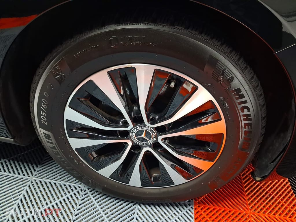 Mercedes-Benz A 180 Business Solution