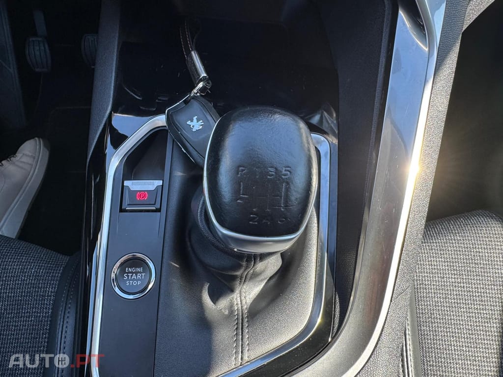 Peugeot 5008 1.5 BlueHDi Allure