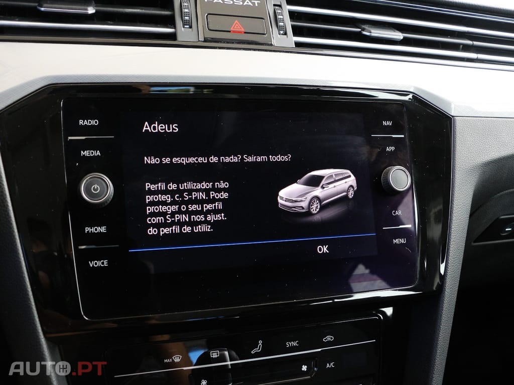 Volkswagen Passat Variant 2.0 TDi Elegance DSG