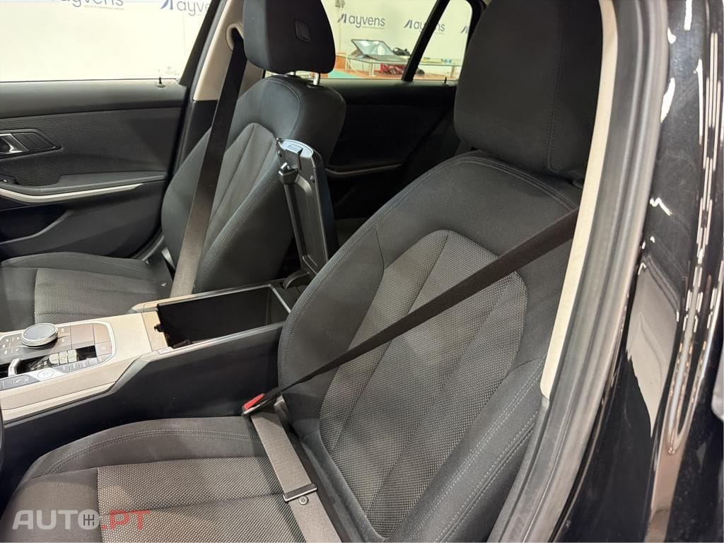BMW 320 e Auto