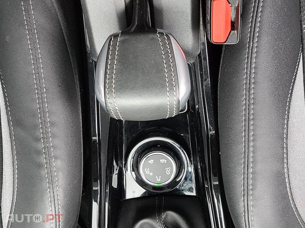 Peugeot 2008 1.6 BlueHDi Allure