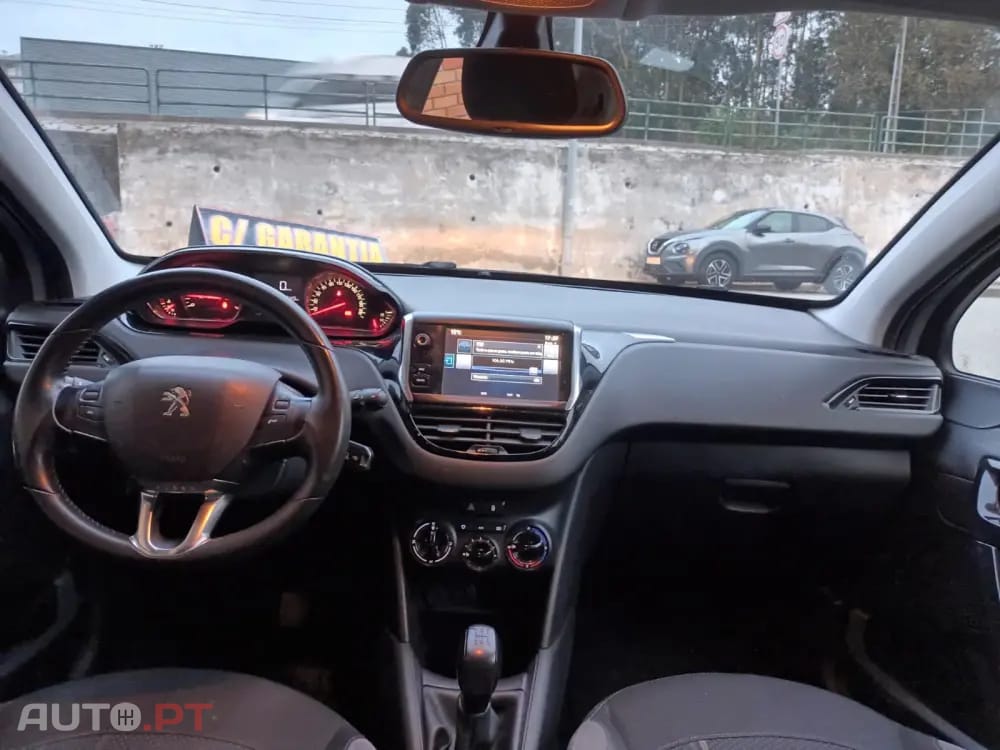 Peugeot 208 1.2 PureTech Active