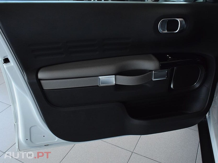 Citroen C4 Cactus 1.5 BlueHDi Shine