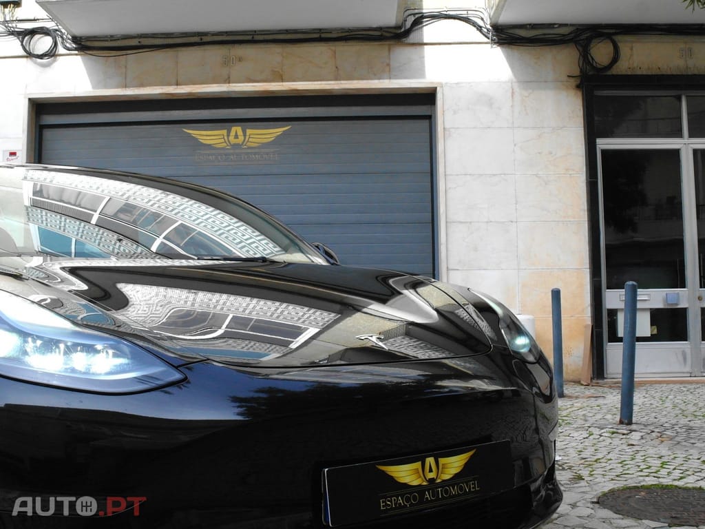 Tesla Model 3 Long Range Tração Traseira