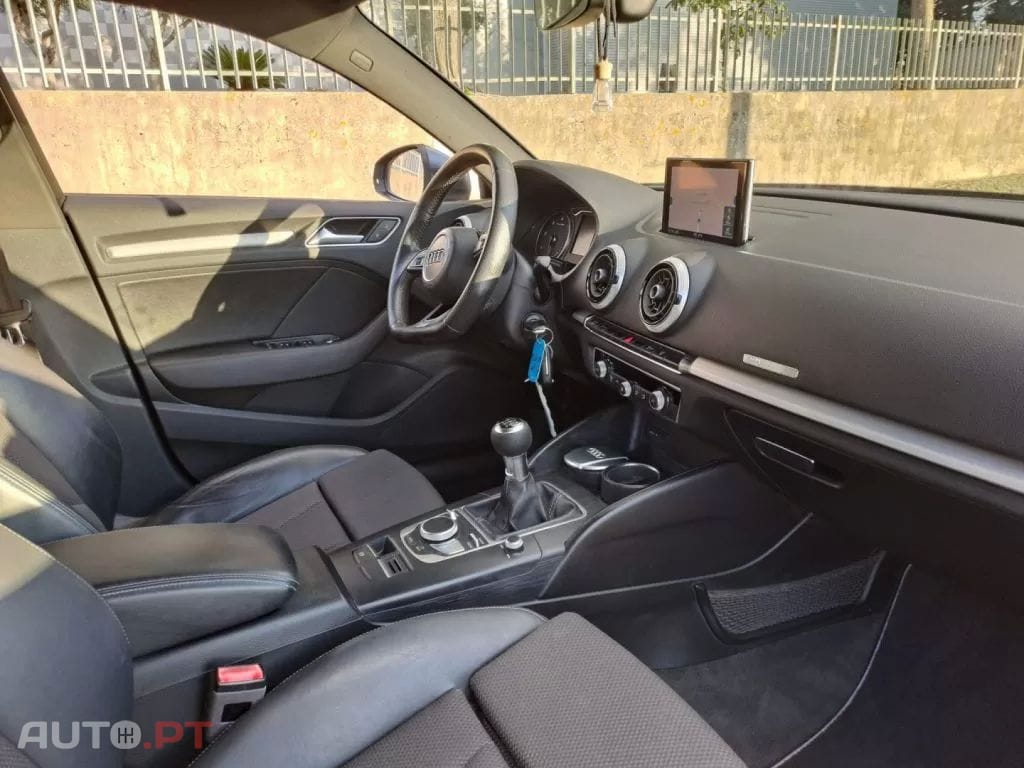 Audi A3 Sportback 2.0 TDi S-line