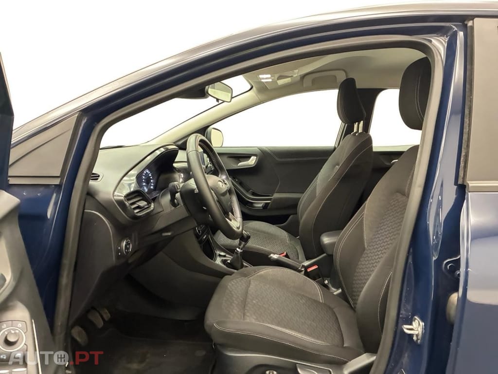 Ford Puma 1.0 Flexifuel mHEV Titanium