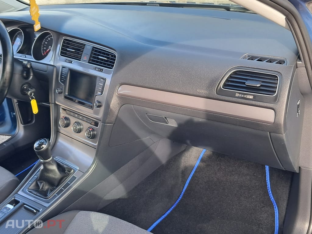 Volkswagen Golf 1.6 tdi confortline 110cv
