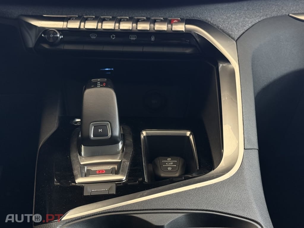 Peugeot 3008 1.2 PureTech Allure EAT8