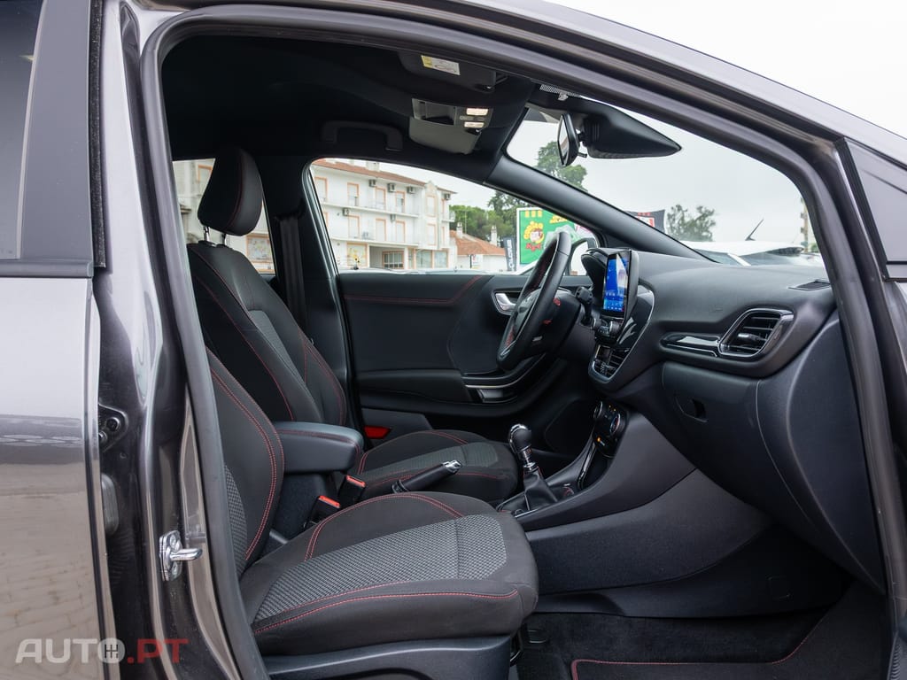 Ford Puma 1.0 EcoBoost MHEV ST-Line