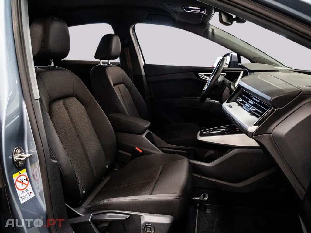 Audi Q4 E-Tron I.V.A DEDUTIVEL  SPORTBACK 40 S LINE 