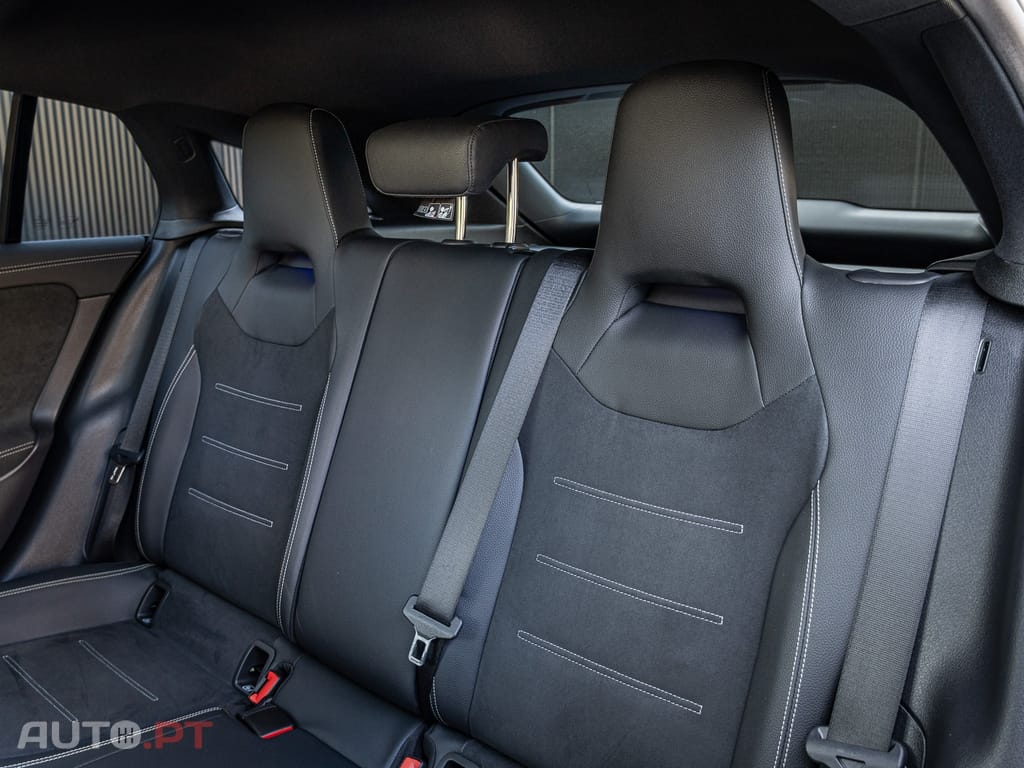 Mercedes-Benz CLA 250 e AMG Line