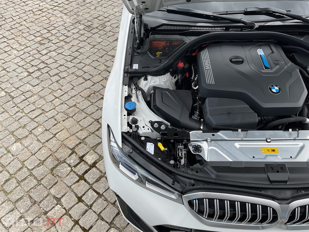 BMW 330 e Pack M Auto