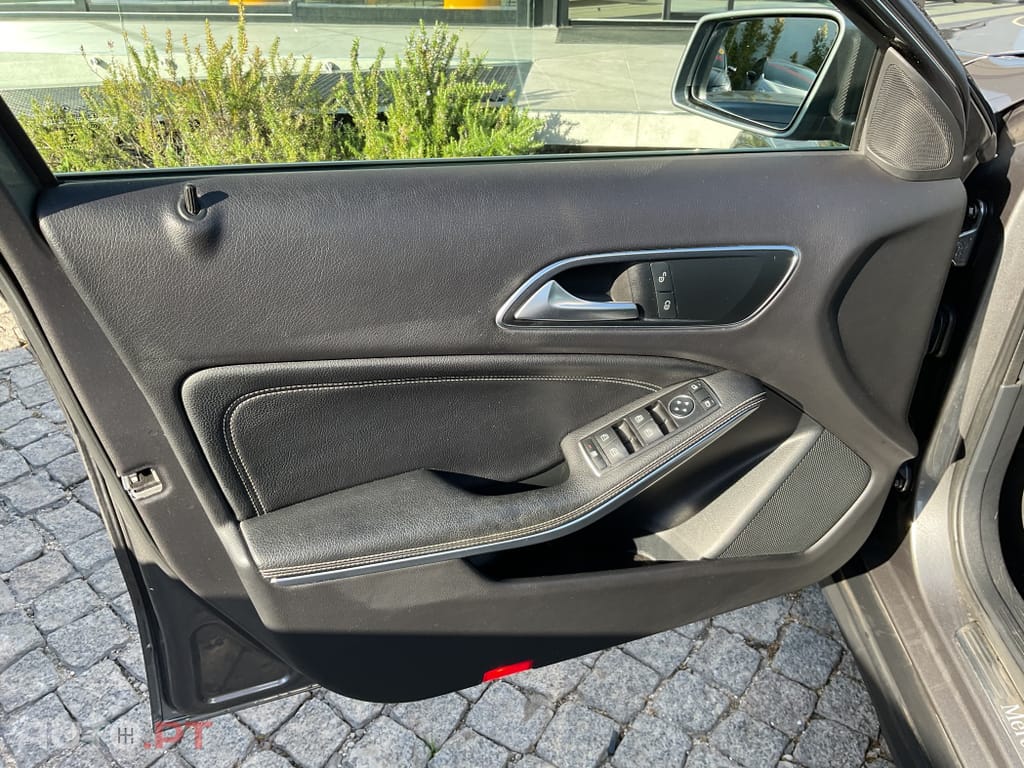 Mercedes-Benz GLA 180 d
