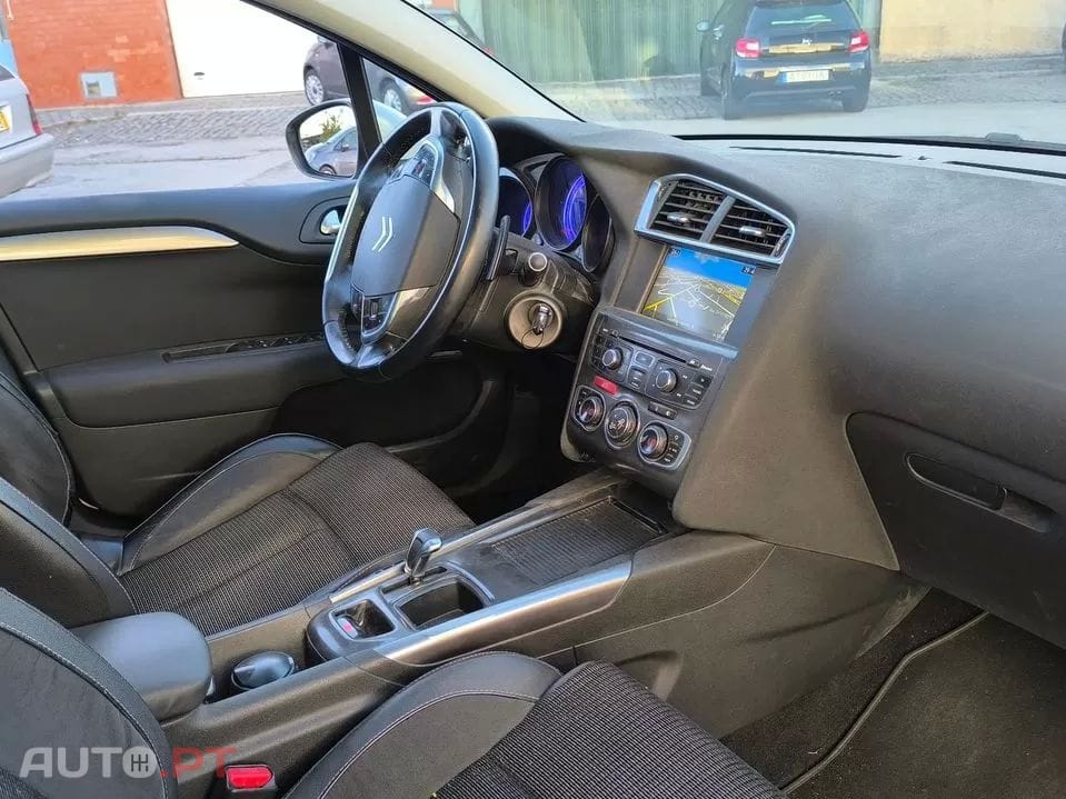Citroen C4 1.6 e-HDi Exclusive J17 CMP6