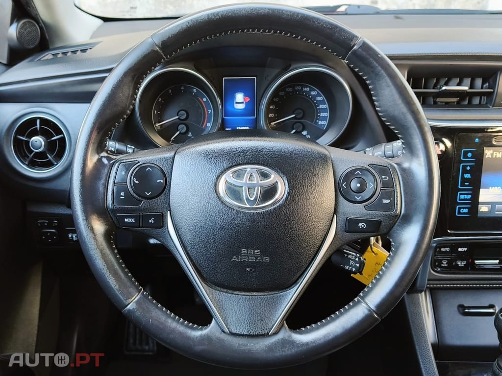 Toyota Auris 1.2T Exclusive