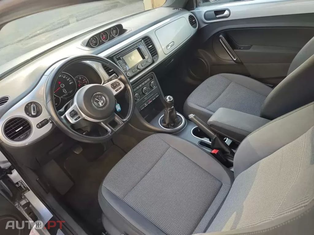 Volkswagen Beetle 1.6 TDi Design