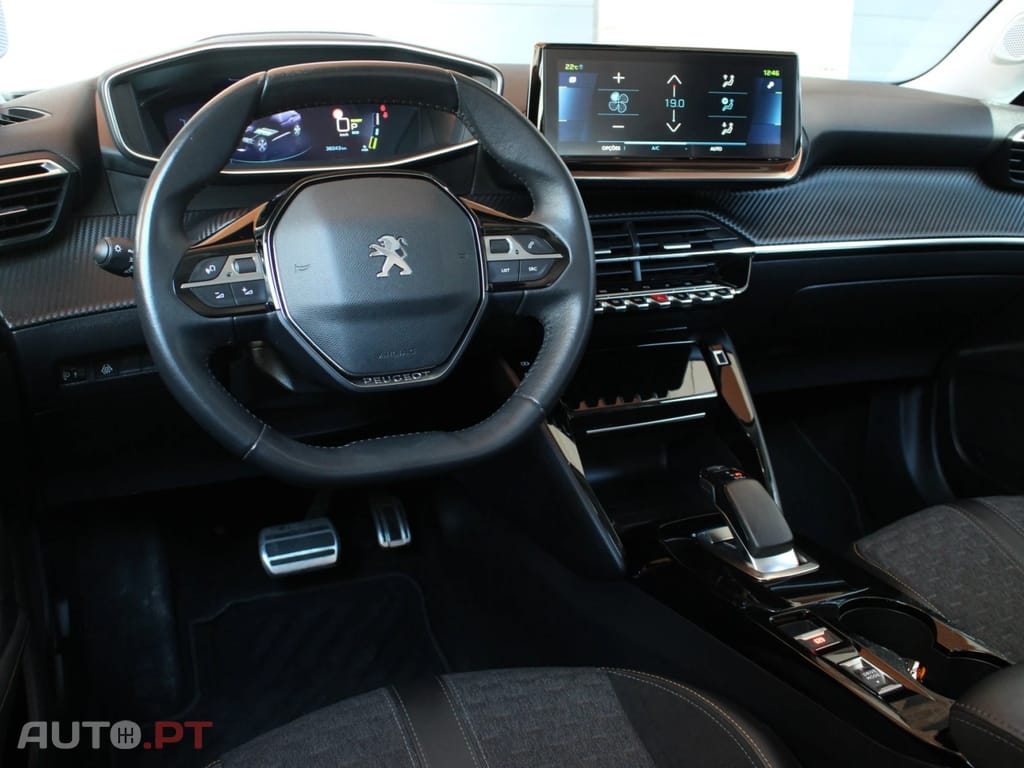 Peugeot E-2008 Allure Pack