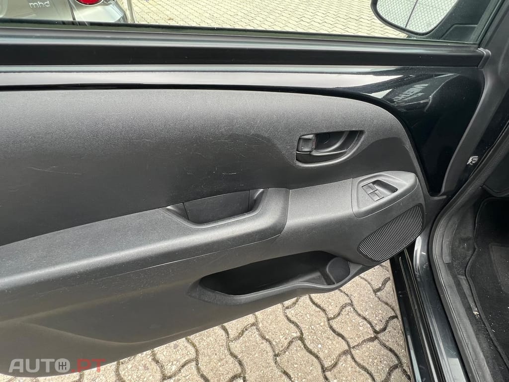 Peugeot 108 Top! 1.0 VTi Active