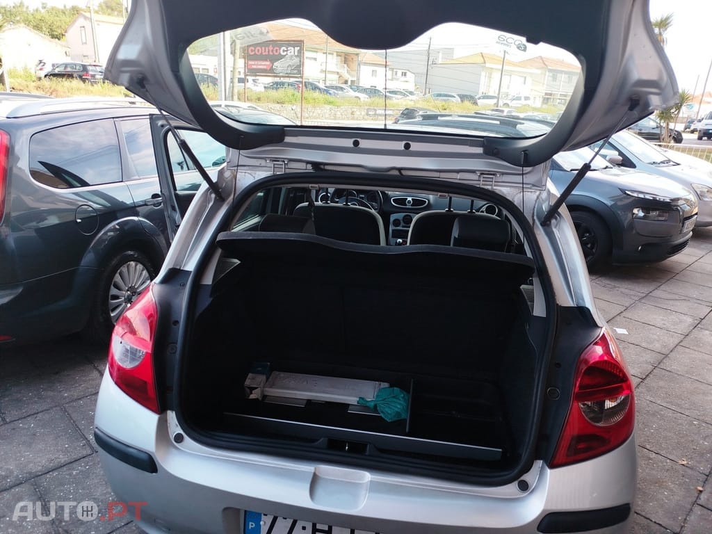 Renault Clio 1.2 16V Rip Curl