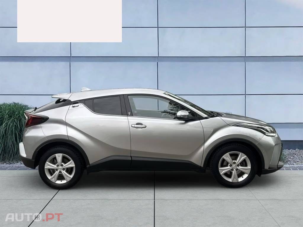Toyota C-HR 1.8 Hybrid Team