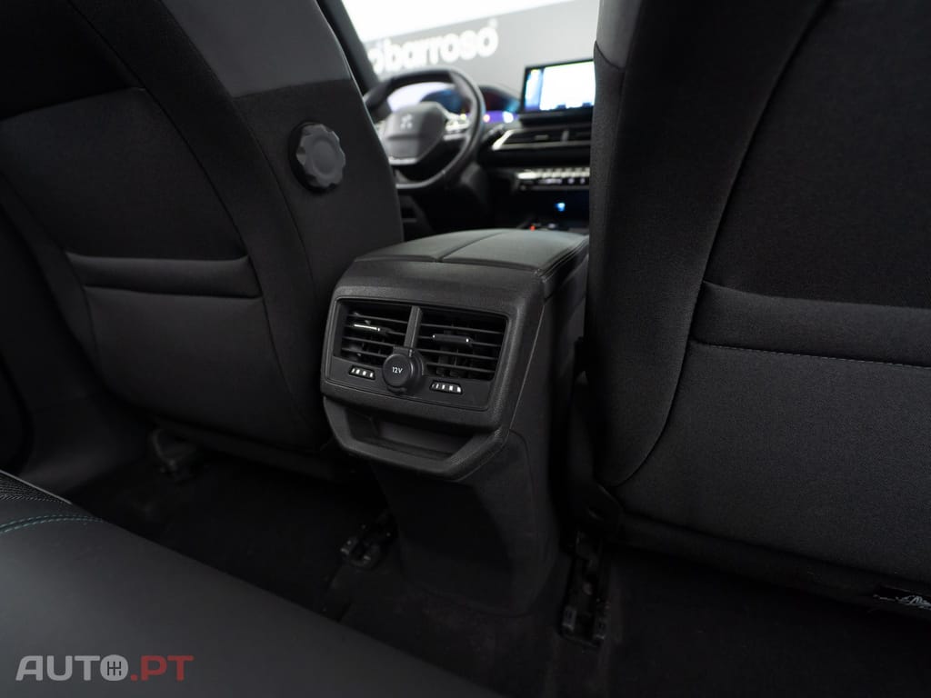 Peugeot 3008 1.6 Hybrid Allure e-EAT8