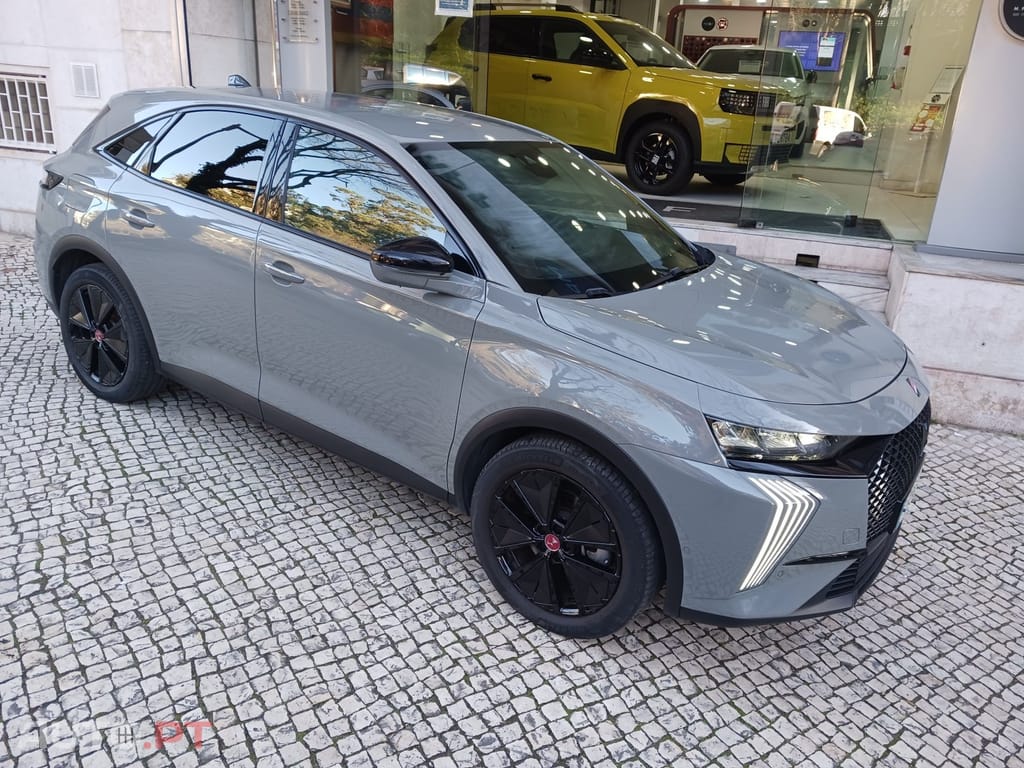 DS DS7 E-Tense Performance Line EAT8