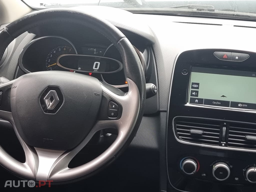 Renault Clio 0.9 TCE Limited