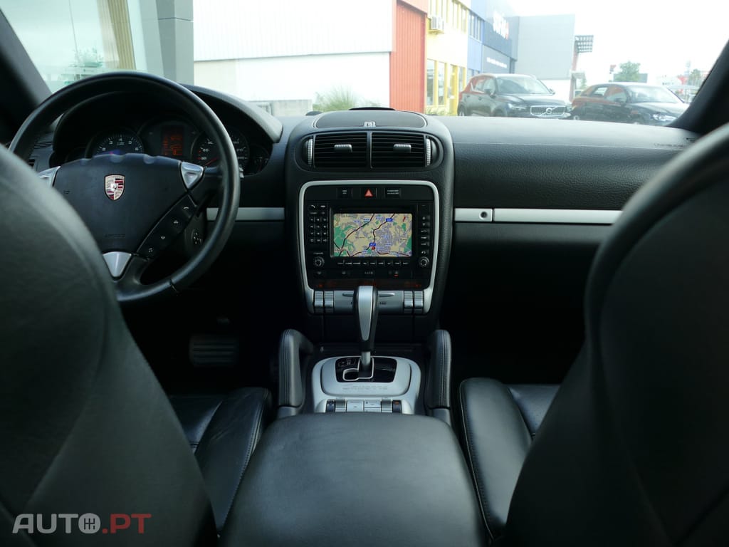 Porsche Cayenne Tiptronic