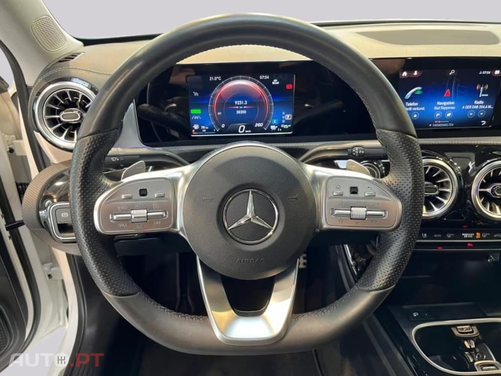 Mercedes-Benz A 250 I.V.A DEDUTIVEL e AMG