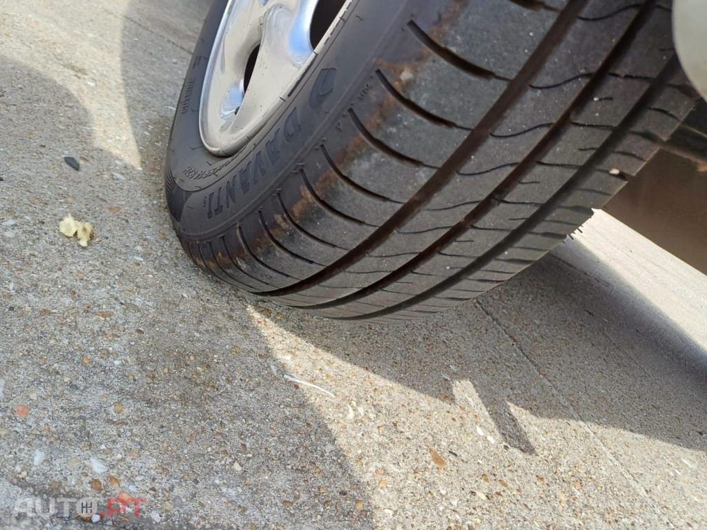 Peugeot 206 1.1 XR Présence — fotografia 11