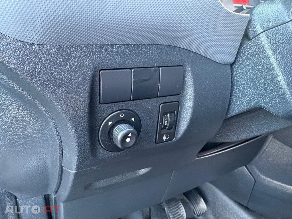 Citroen Berlingo 1.6 HDi 800 3L Longo