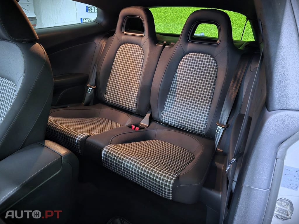 Volkswagen Scirocco 2.0 TSI BlueMotion DSG