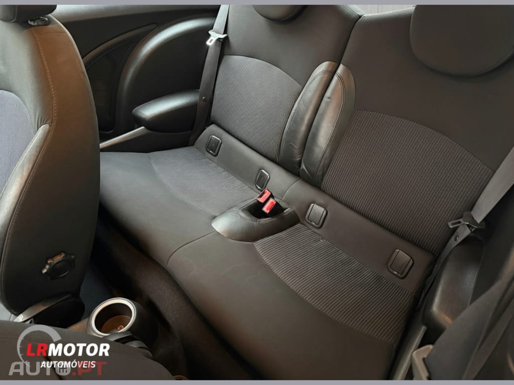 MINI Cooper Cooper S