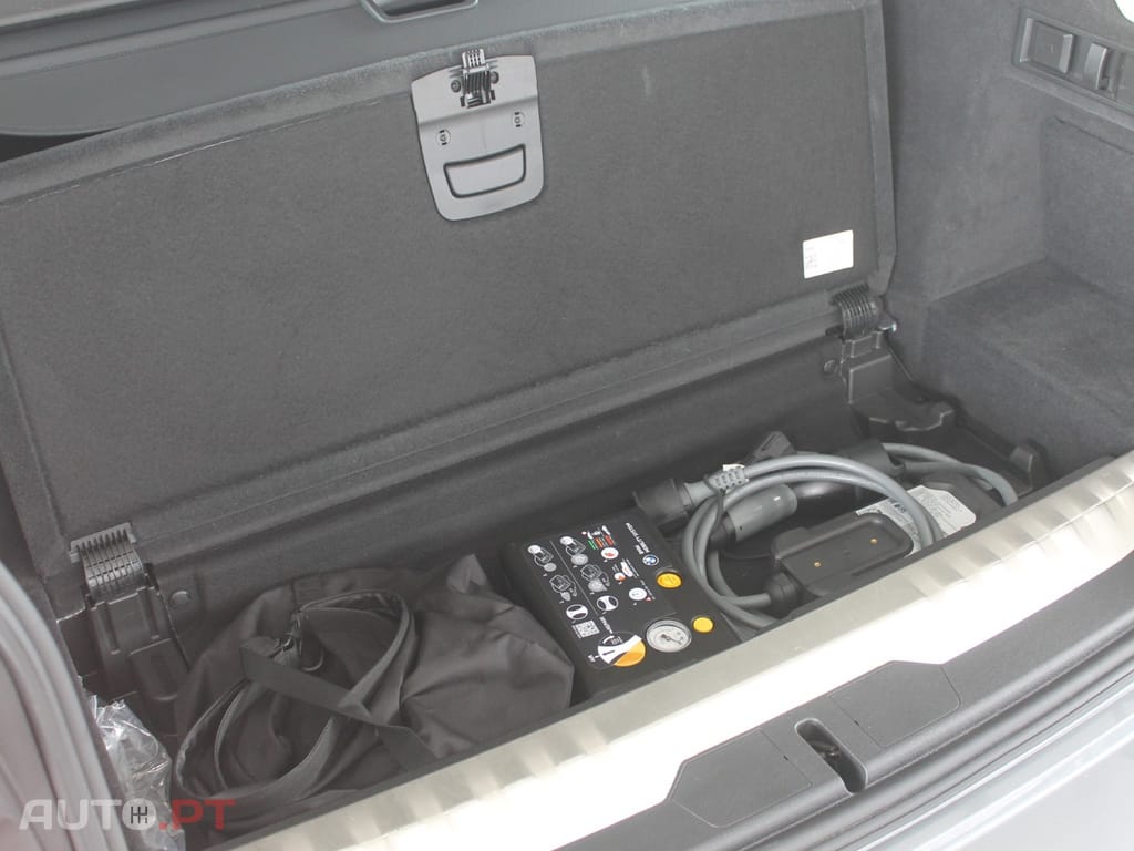 BMW 330 e Corporate Edition Auto
