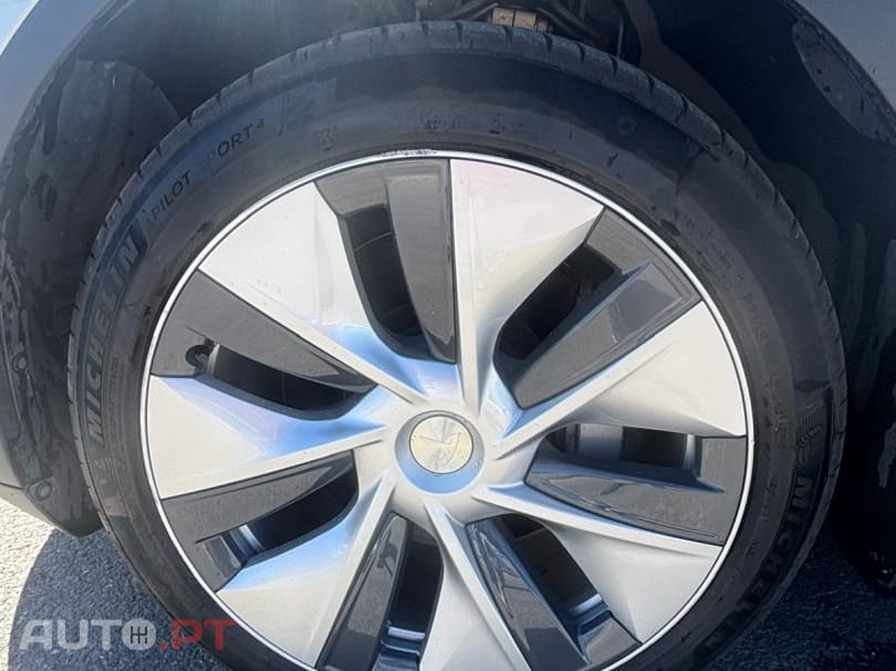 Tesla Model Y Tração Traseira