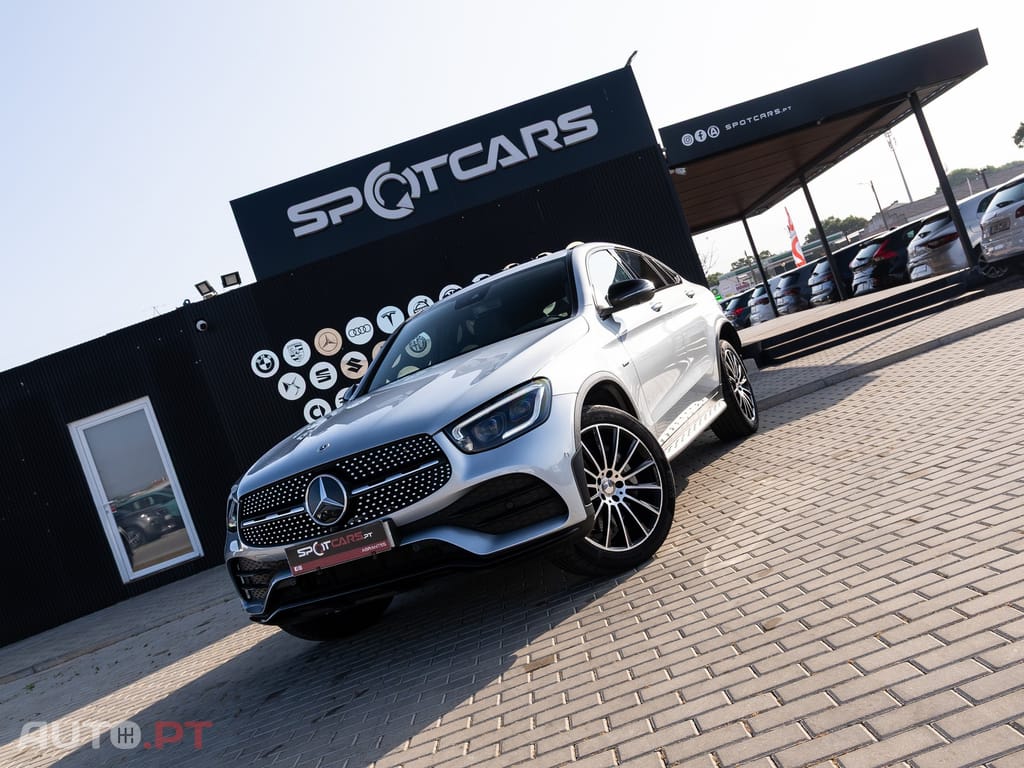 Mercedes-Benz GLC 300 de Coupe 4Matic 9G-TRONIC AMG Line