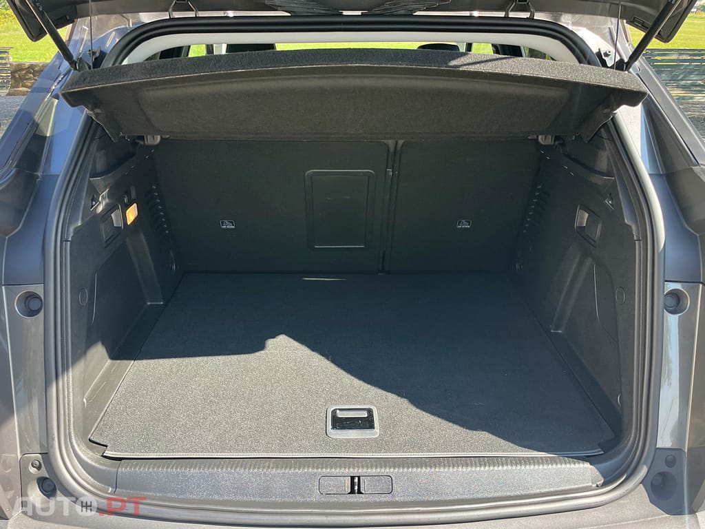 Peugeot 3008 1.6 Hybrid Allure Pack e-EAT8