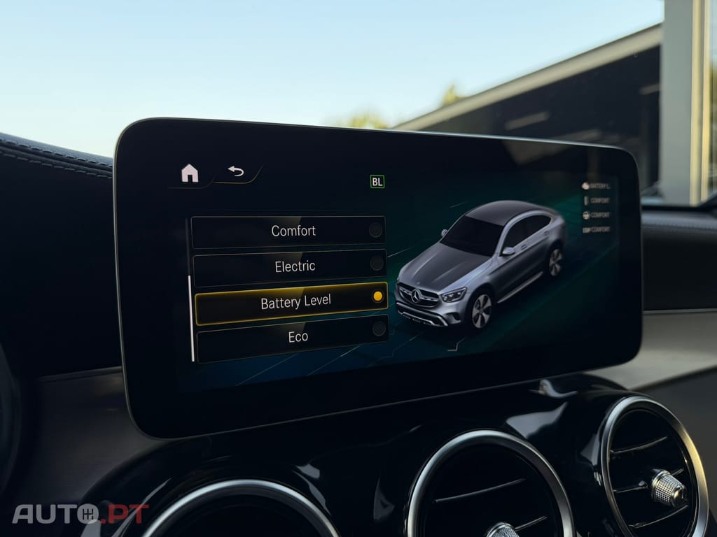 Mercedes-Benz GLC 300 e Coupé 4Matic