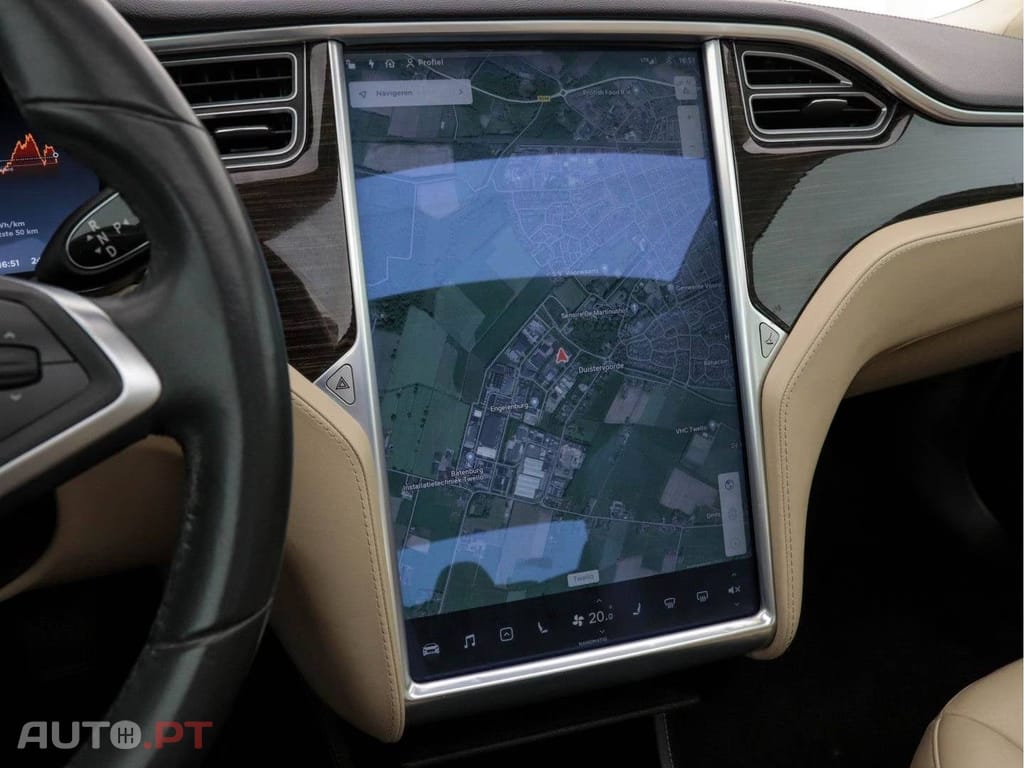 Tesla Model S 85