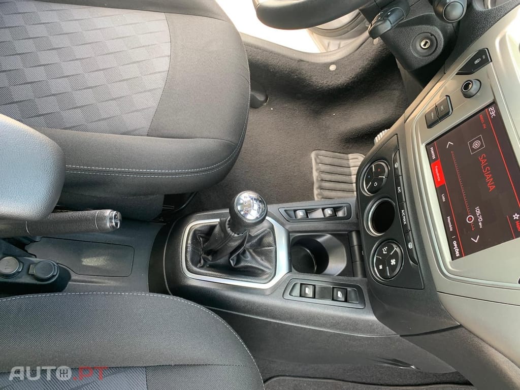 Citroen C-Elysée 1.2 PureTech Shine