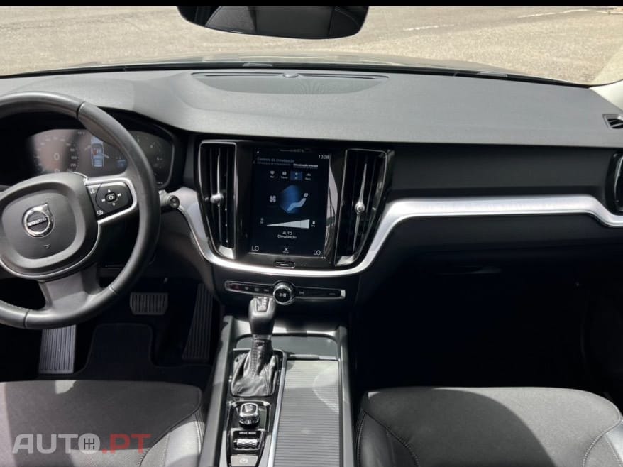 Volvo V60 2.0 D3 Momentum Plus Geartronic